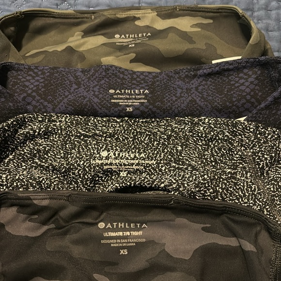 4 Athleta Ultimate 7/8 leggings - Picture 3 of 7